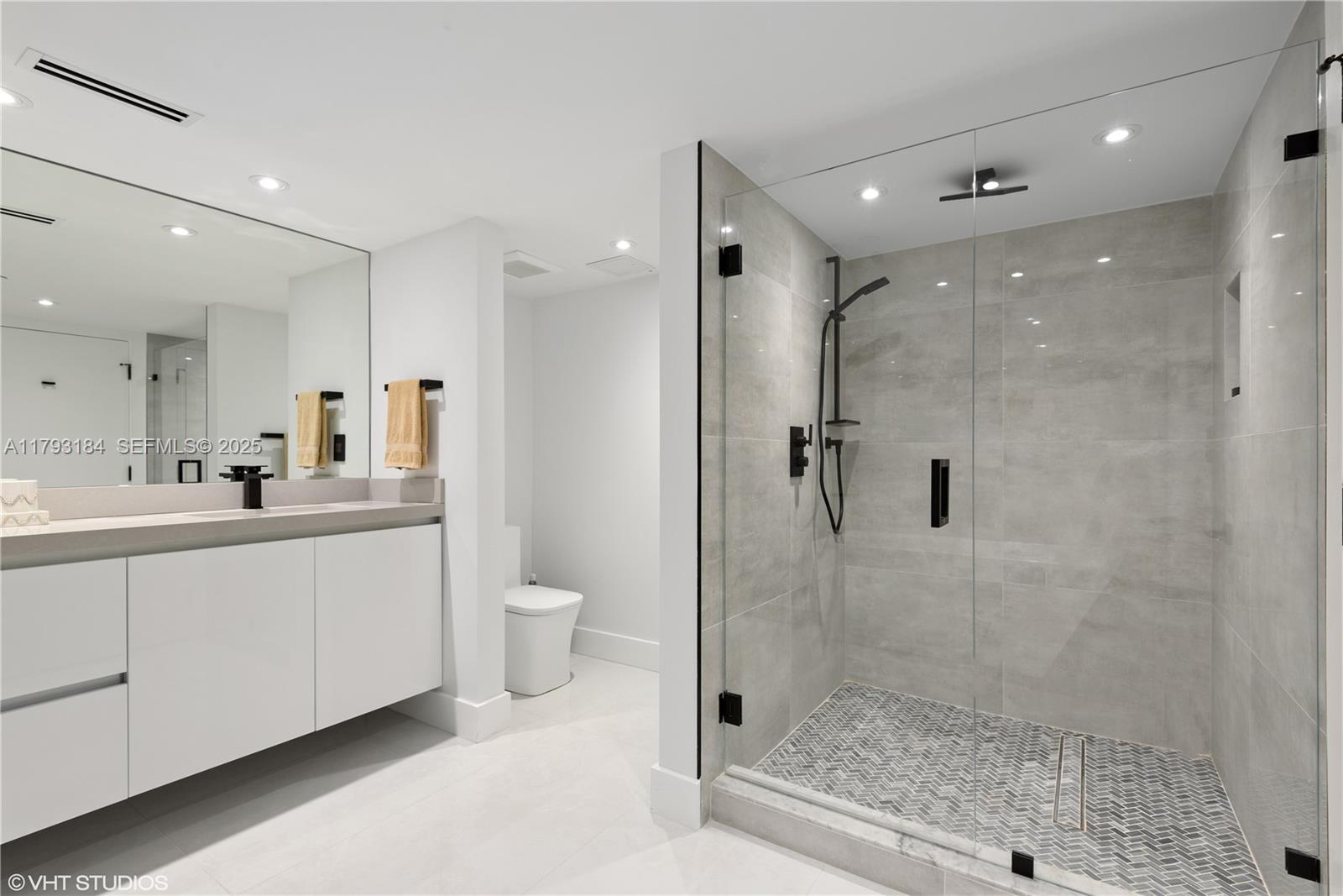 TURNBERRY ISLE CONDO - Residential