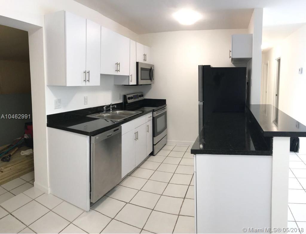 ROYAL PALMS PARK SEC 2 - Residential