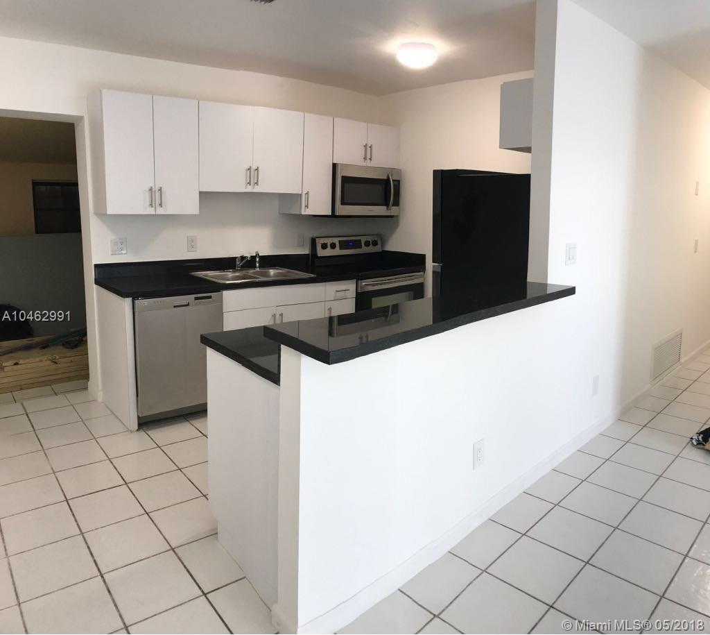 ROYAL PALMS PARK SEC 2 - Residential