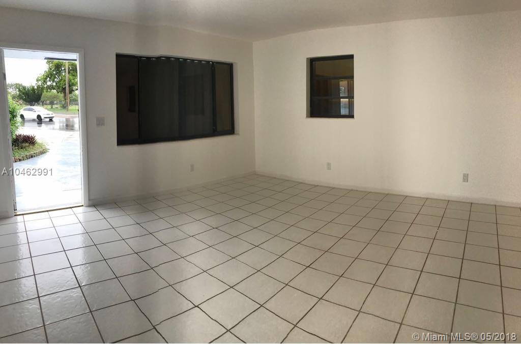 ROYAL PALMS PARK SEC 2 - Residential