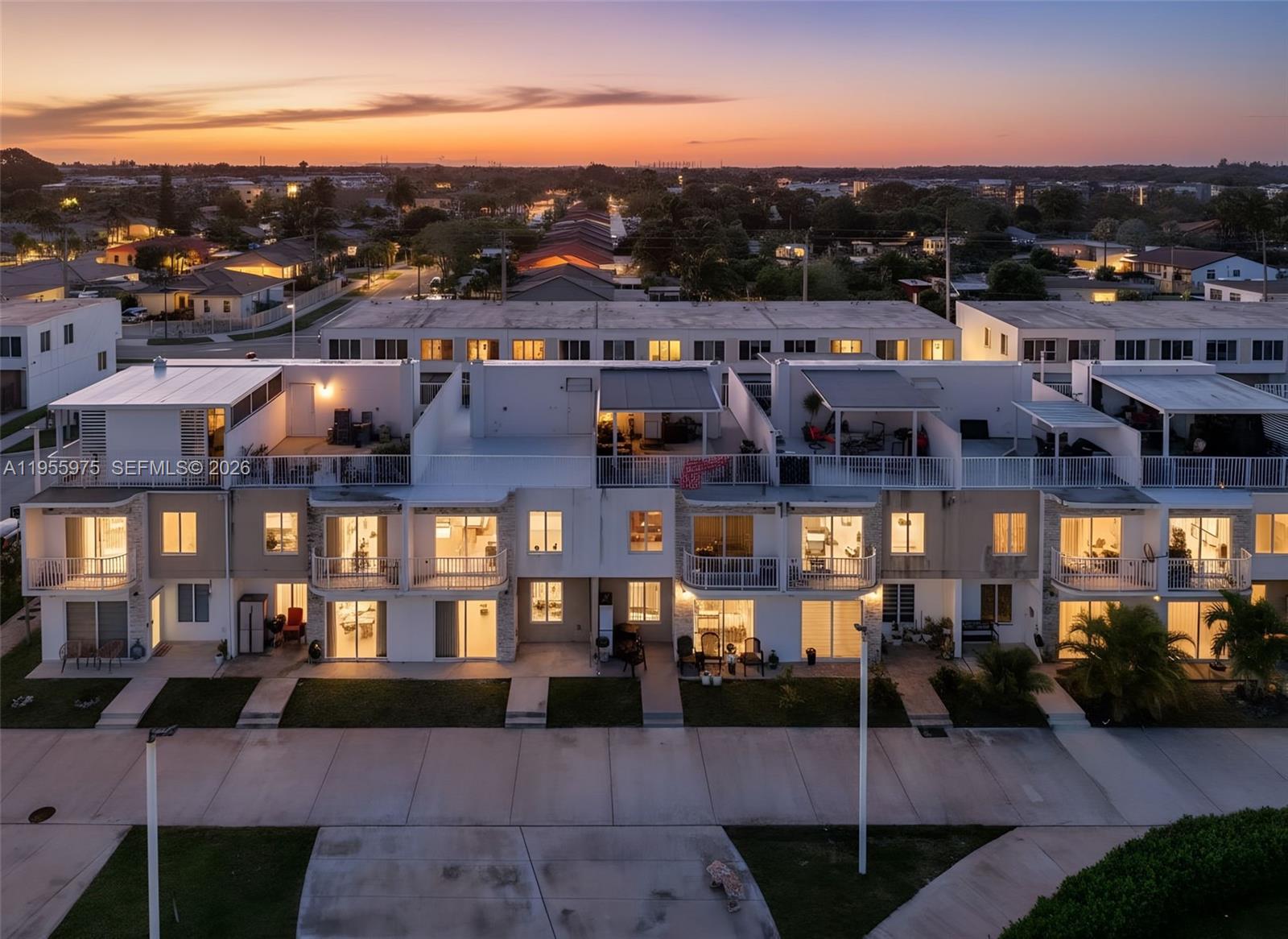 PARADISE GARDENS - Residential