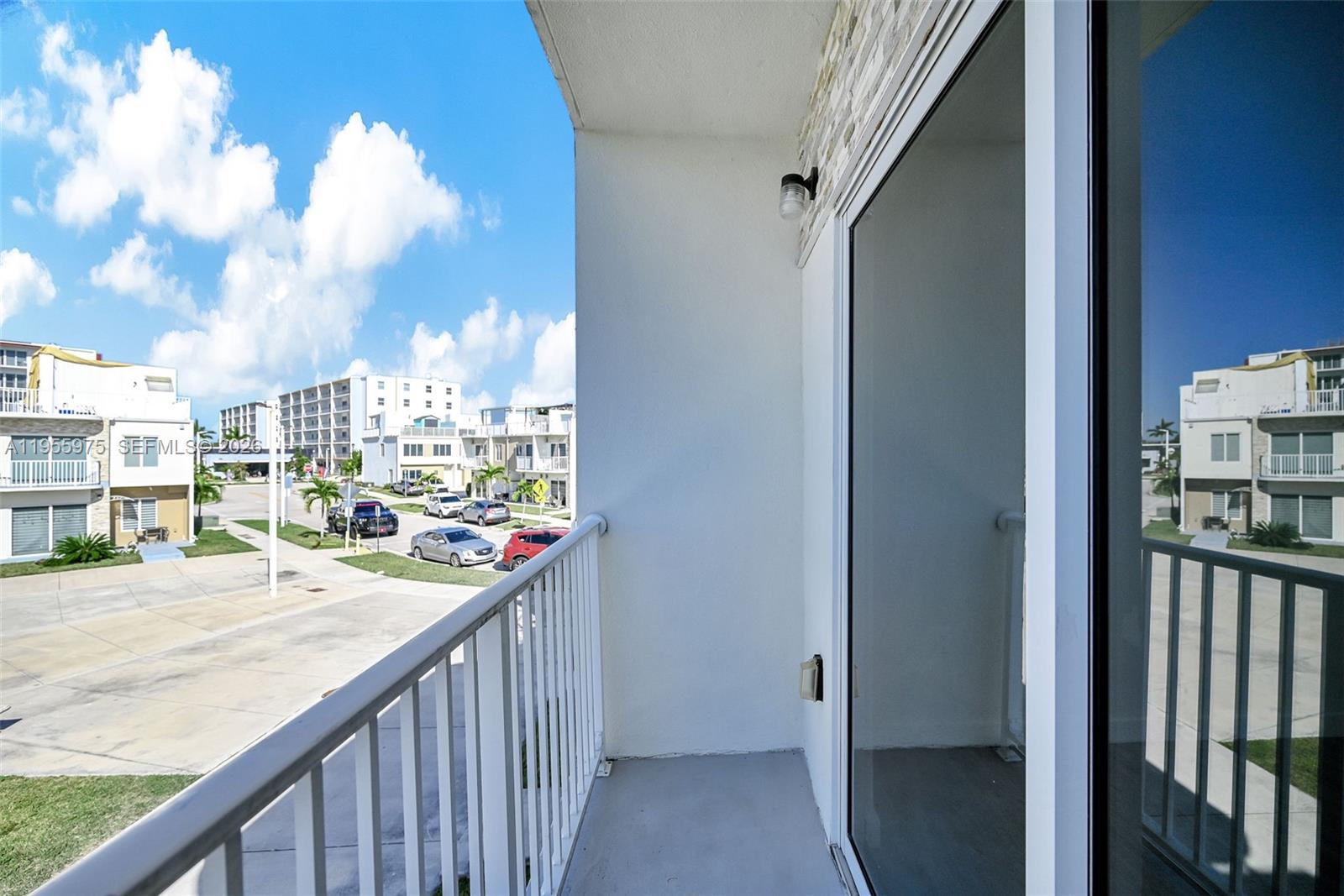 PARADISE GARDENS - Residential