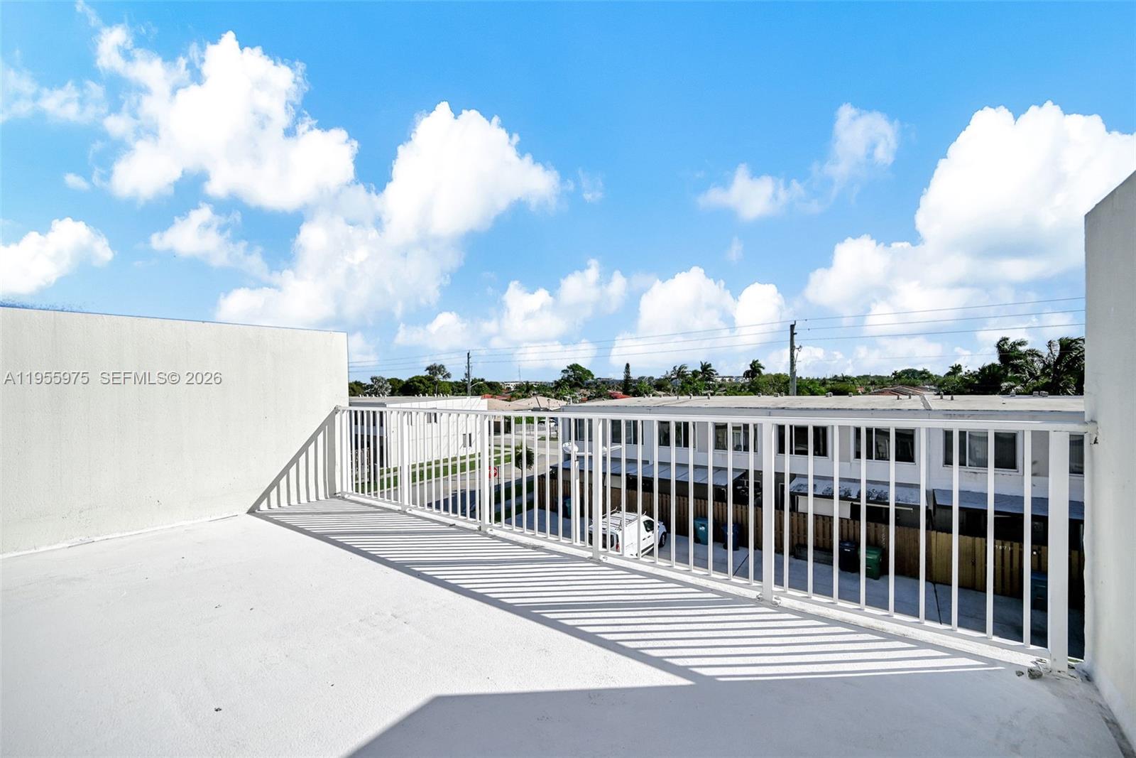 PARADISE GARDENS - Residential