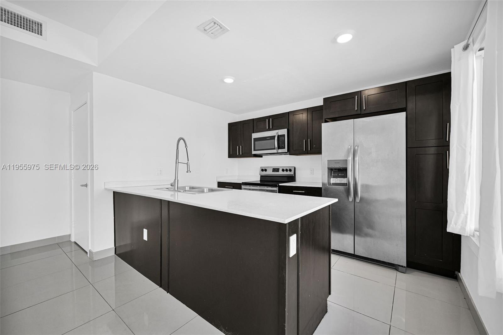 PARADISE GARDENS - Residential