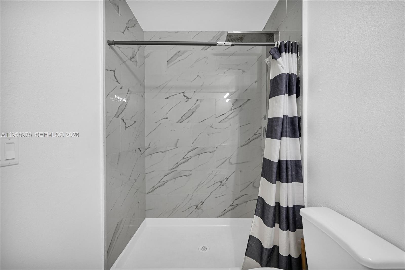 PARADISE GARDENS - Residential