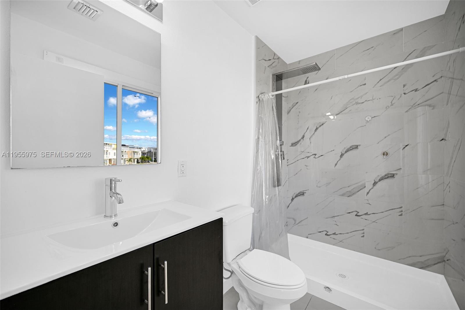 PARADISE GARDENS - Residential