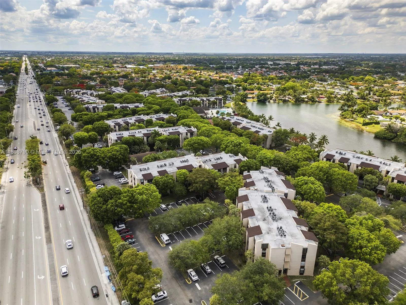 Miami, Florida 33186, United States, 2 Bedrooms Bedrooms, ,2 BathroomsBathrooms,Residential,Active,136643