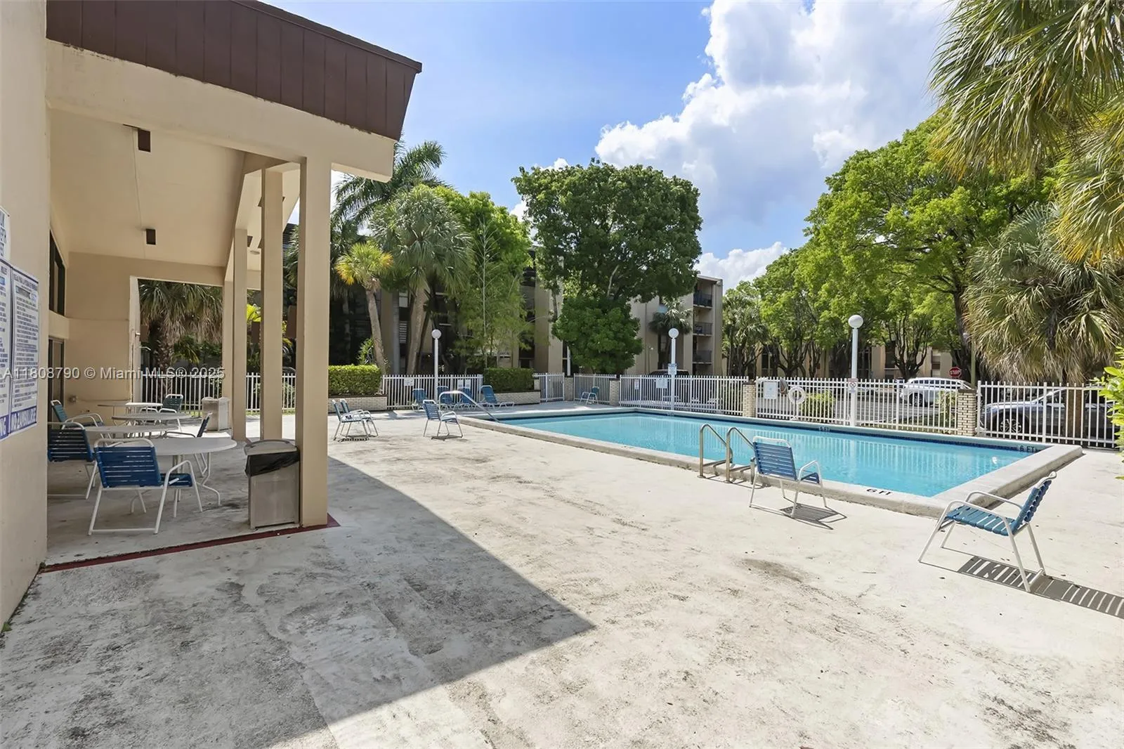 Miami, Florida 33186, United States, 2 Bedrooms Bedrooms, ,2 BathroomsBathrooms,Residential,Active,136643