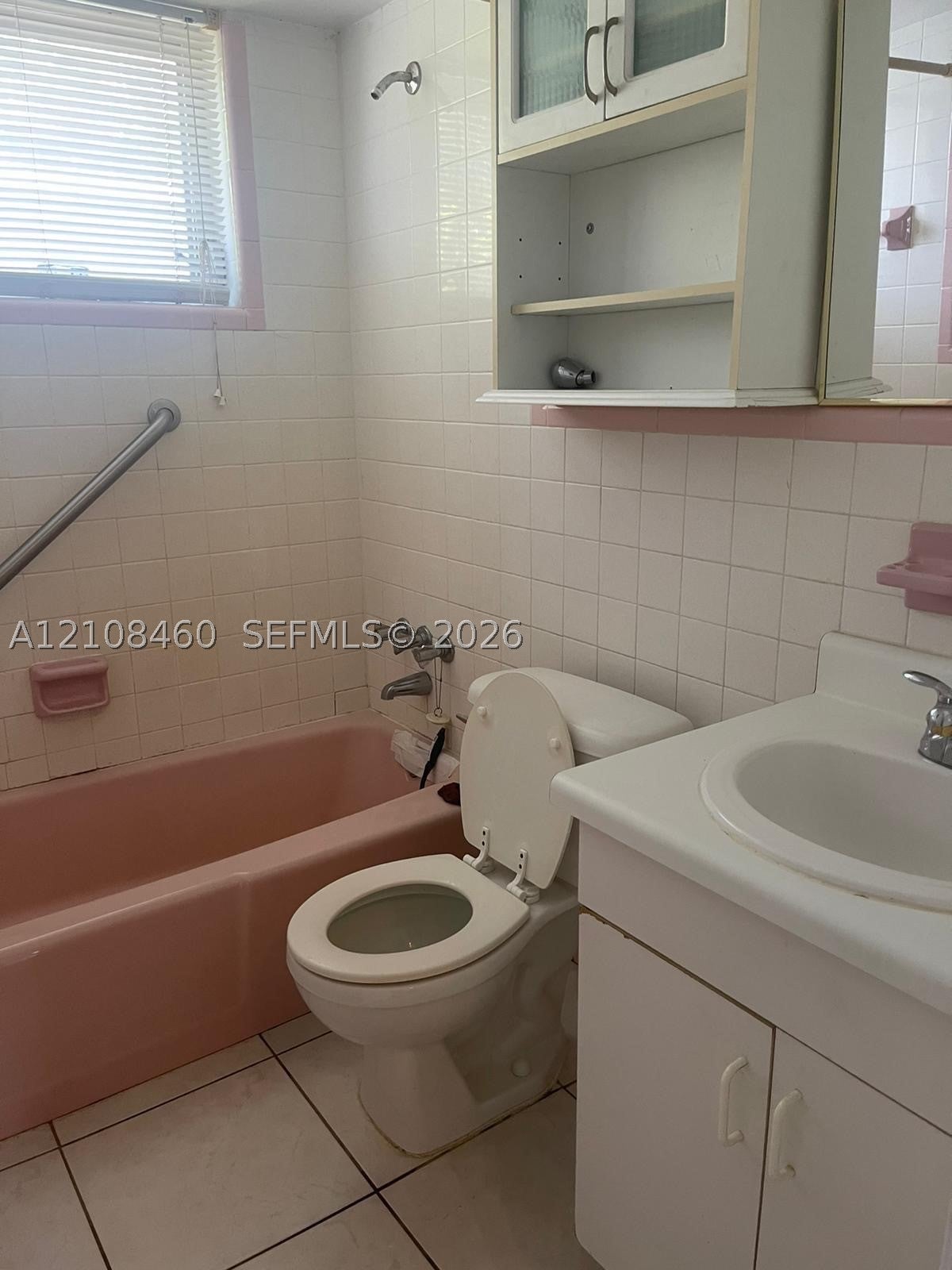 View photos, virtual tours, details... 138 SE 2nd Ave