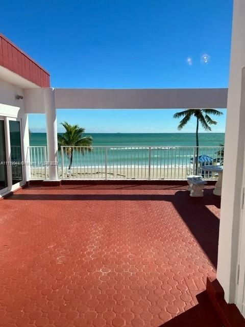 WINDSWEPT CLUB CONDO - Residential