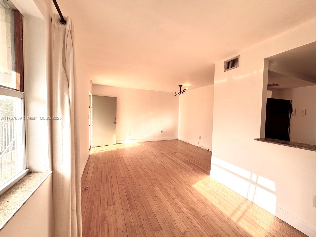 Rental Property at 650 Ne 61st St 36, Miami, Broward County, Florida - Bedrooms: 1 
Bathrooms: 1  - $1,900 MO.