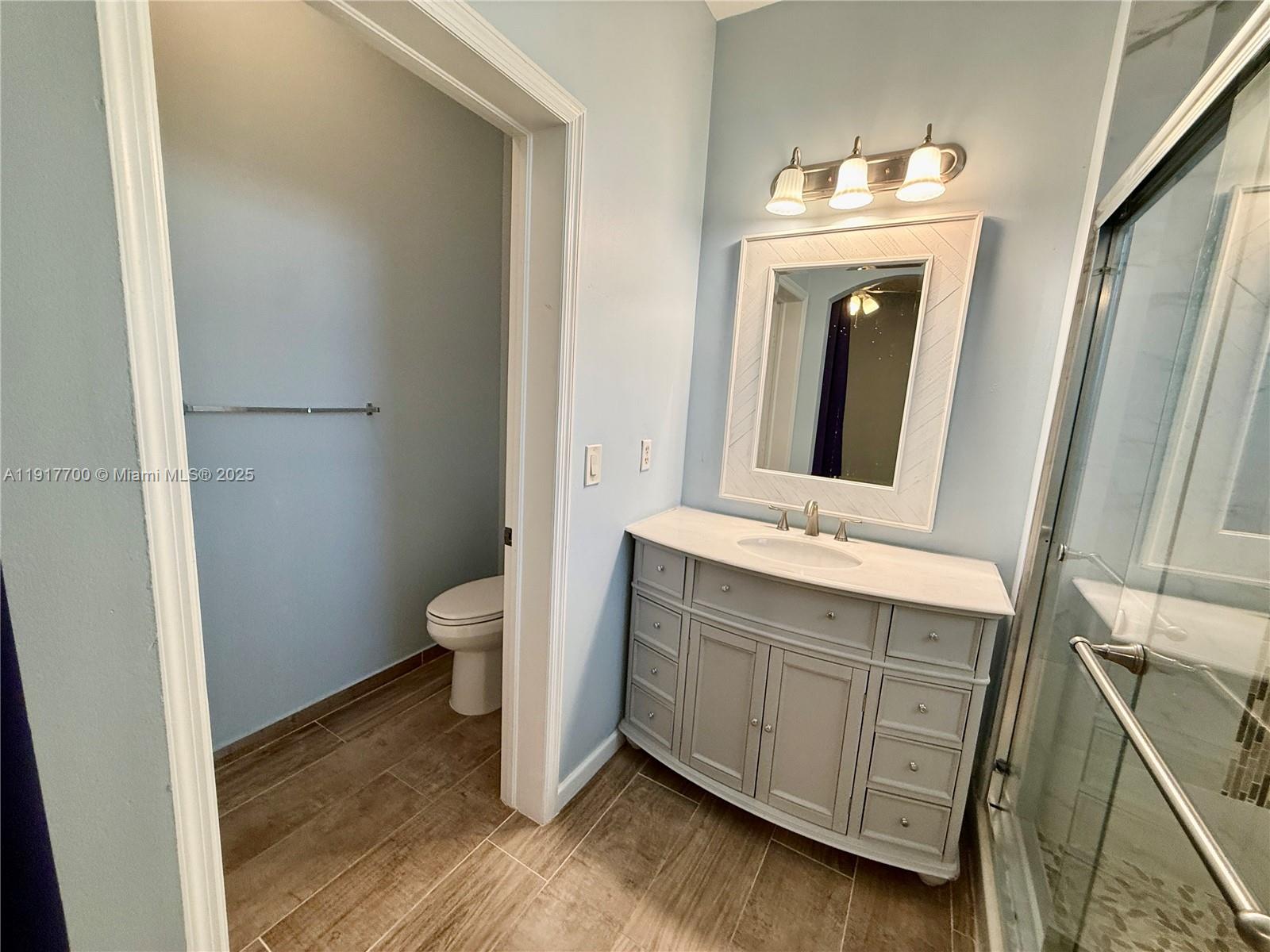 VILLAS AT HARBOR ISLES CO - Residential Lease