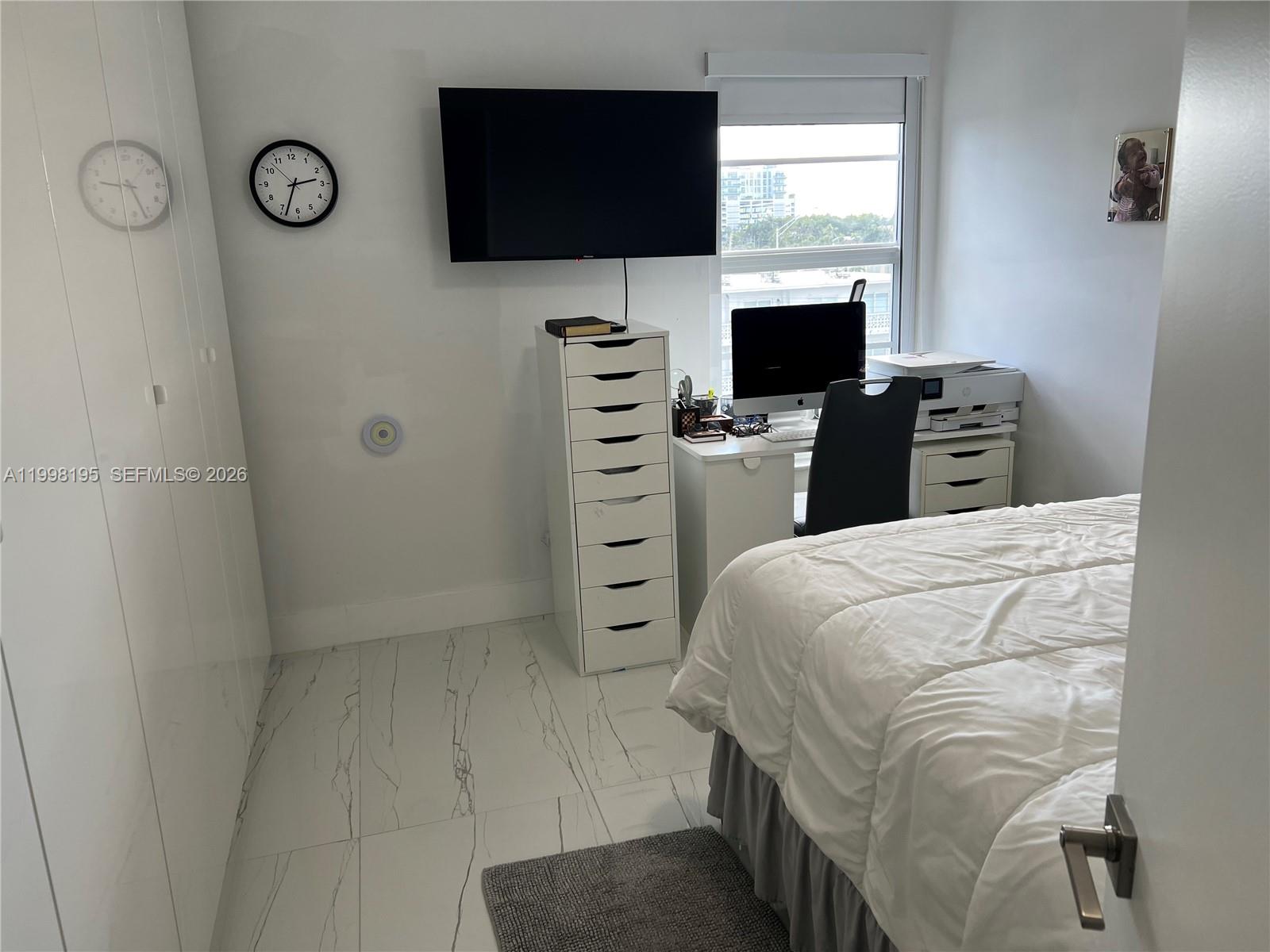 CLINTON CONDO - Residential