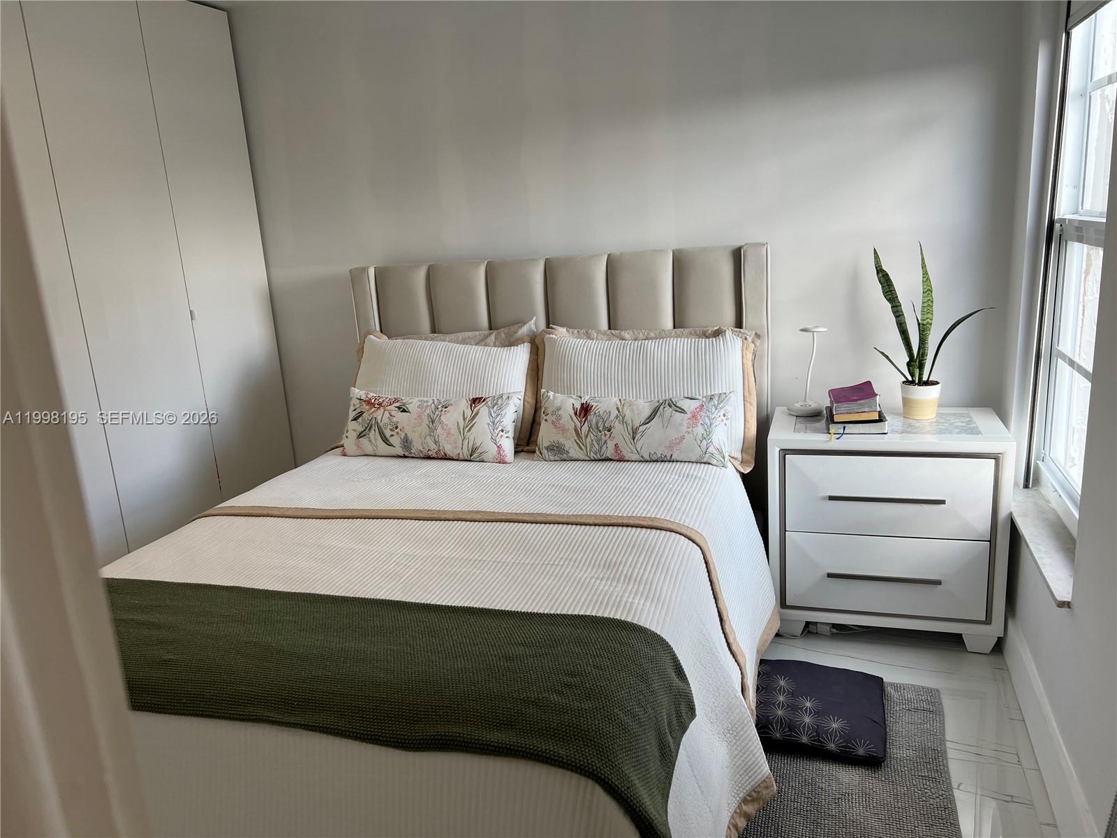 CLINTON CONDO - Residential