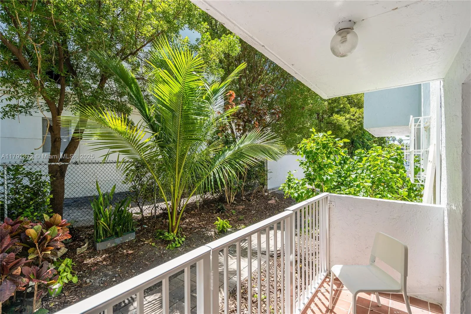 Miami, Florida 33130, United States, 1 Bedroom Bedrooms, ,1 BathroomBathrooms,Residential,Pending,118831