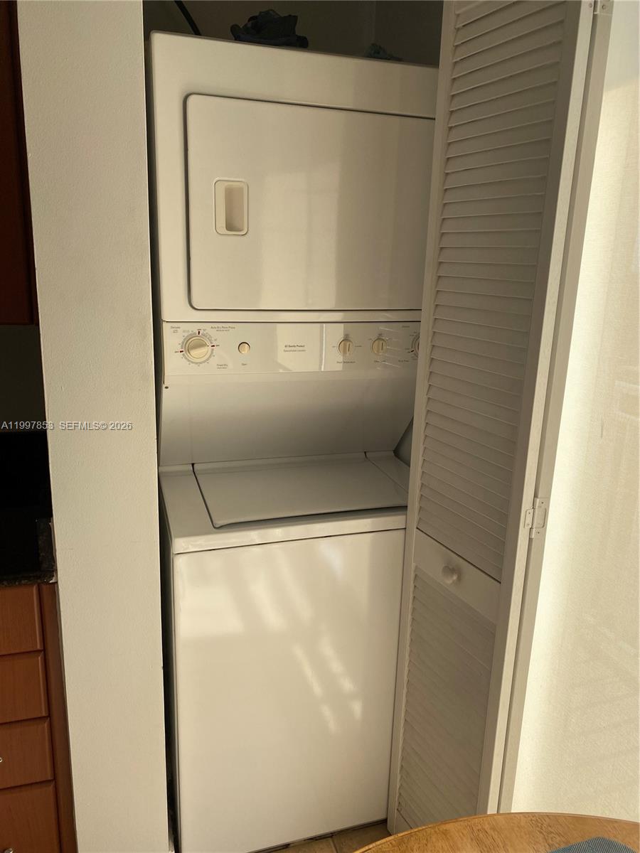 CATALONIA CONDO - Residential Lease