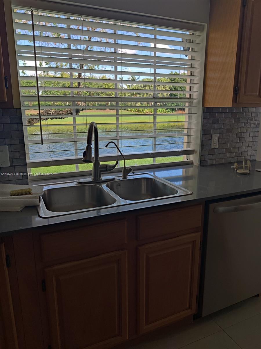 1510 Springside Dr -
