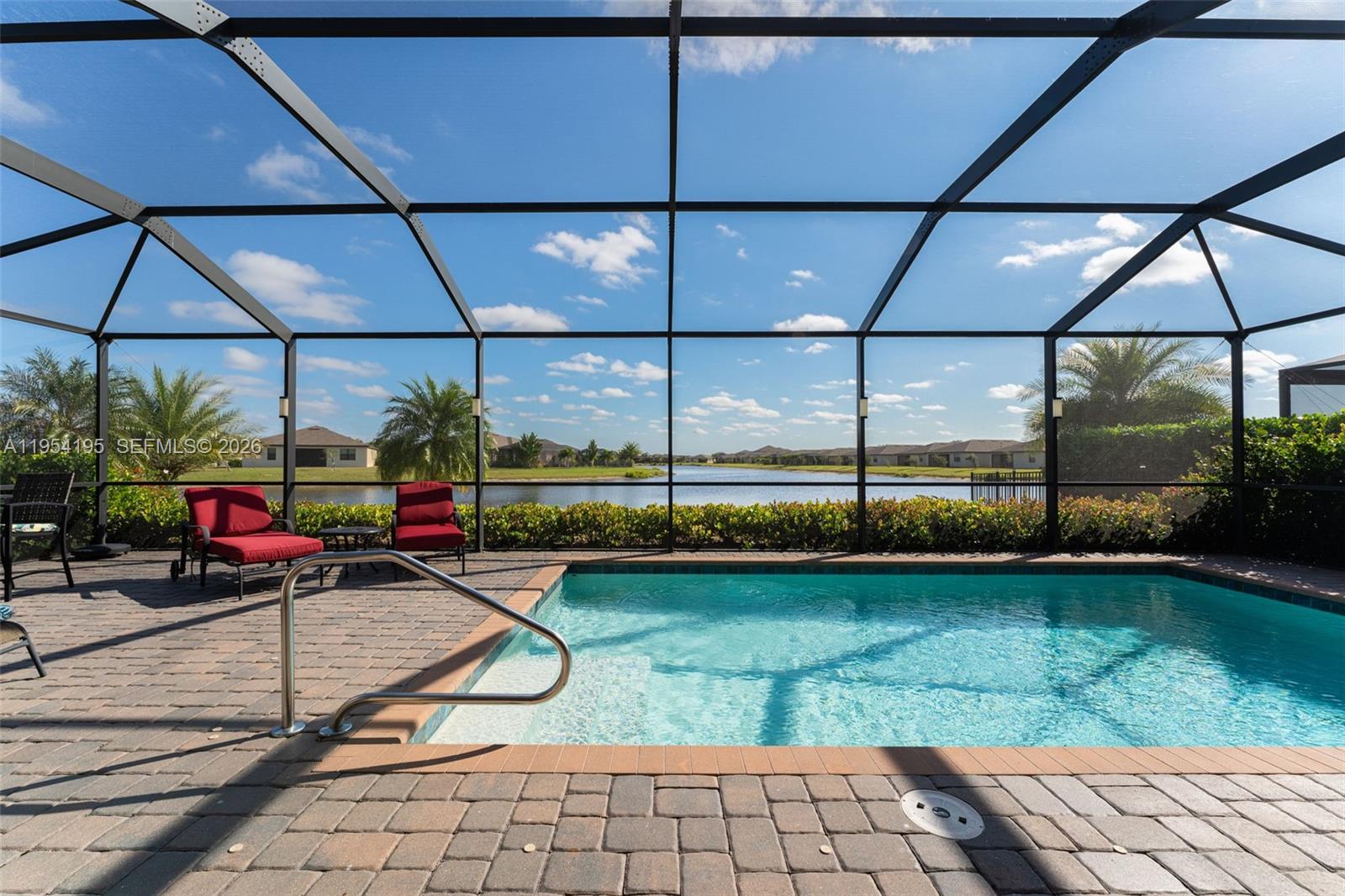 PORTICO - Residential