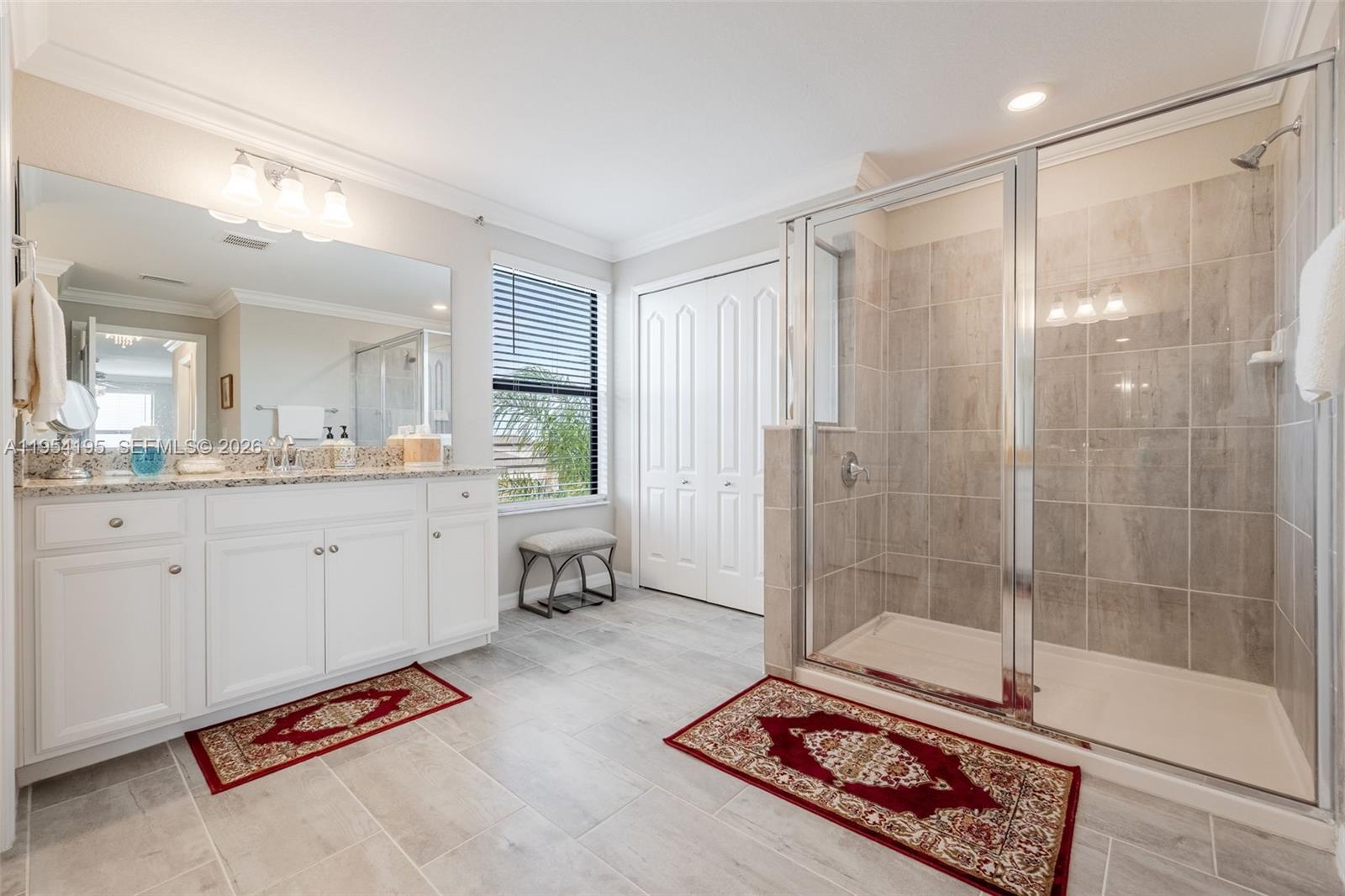 PORTICO - Residential