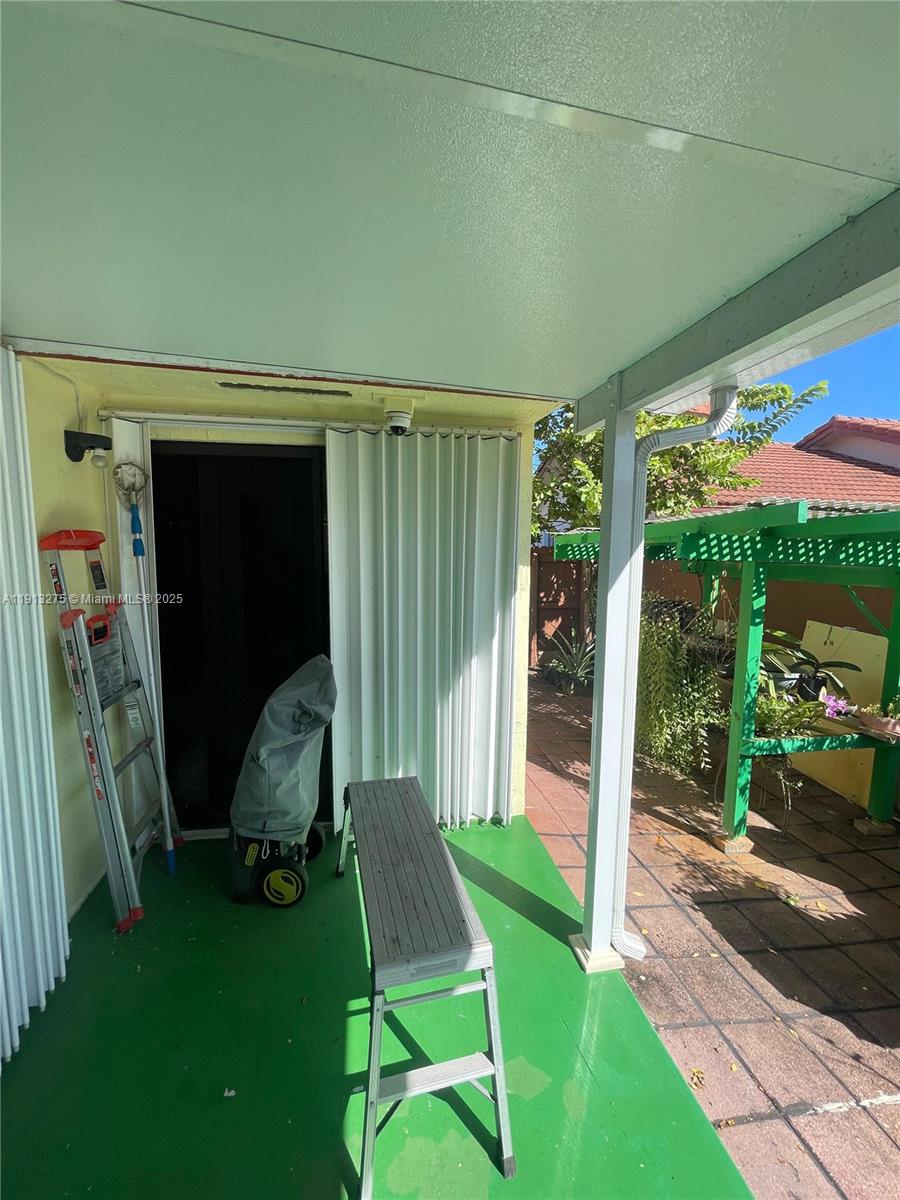 ANGELICA GARDENS AT LAKES - Residential