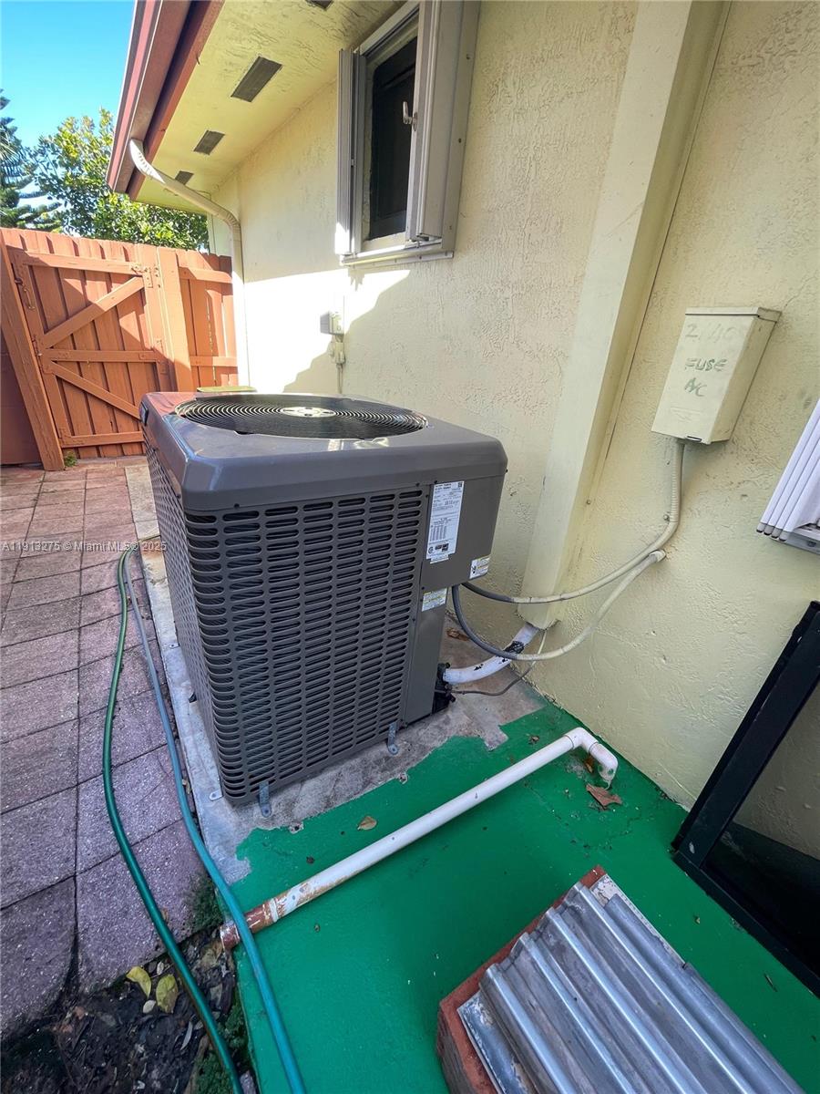 ANGELICA GARDENS AT LAKES - Residential