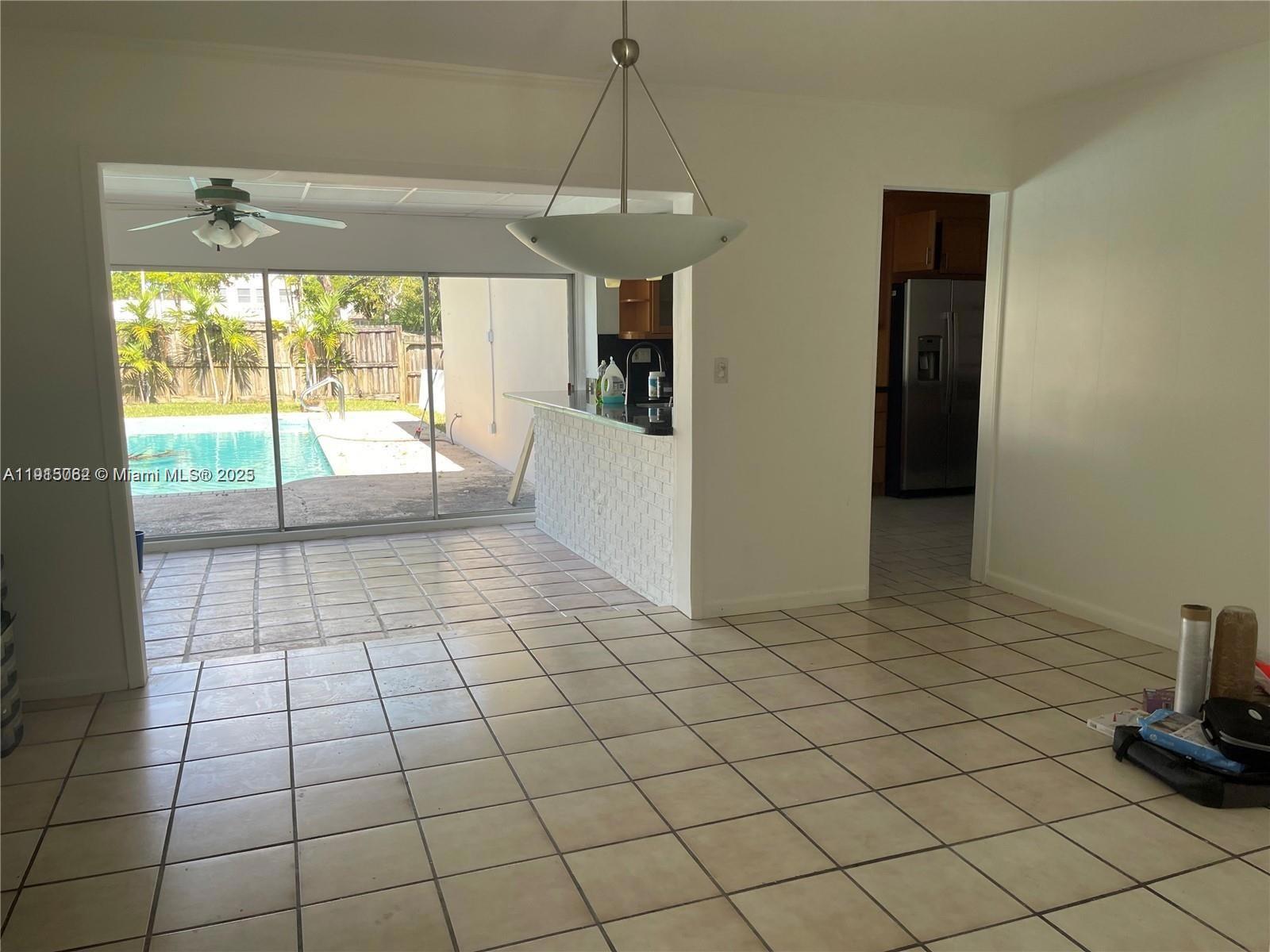 HOLLYWOOD HILLS - Residential Lease