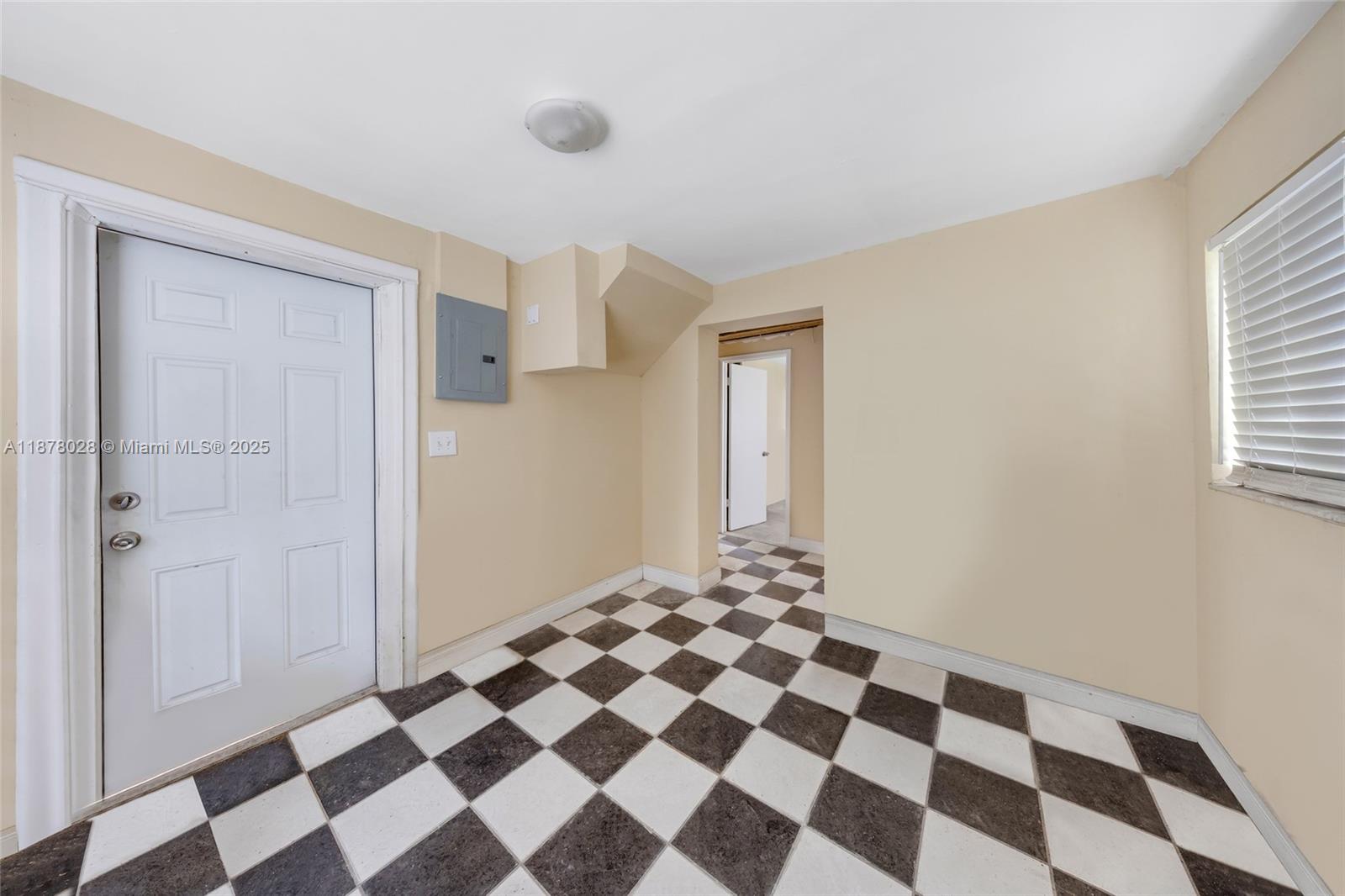 LAWRENCE EST LAND CO SUB - Residential Income