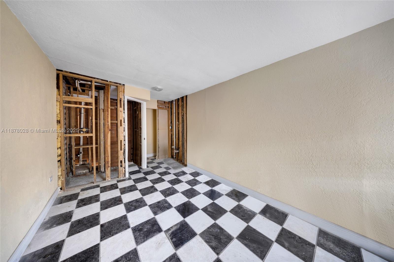 LAWRENCE EST LAND CO SUB - Residential Income