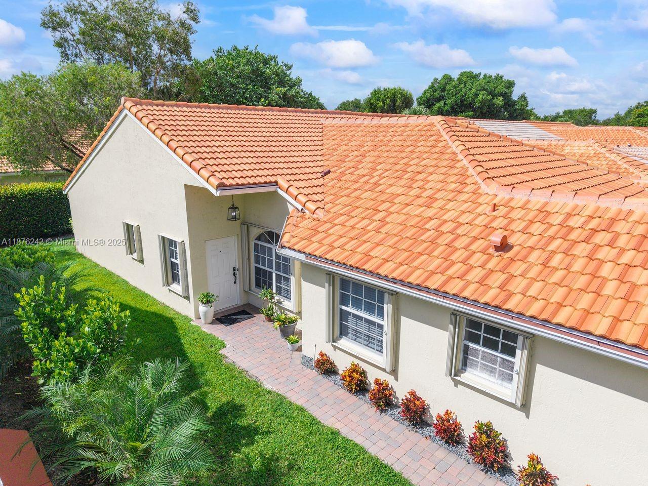 FLORAL LAKES PH 3 AND 4 - Residential