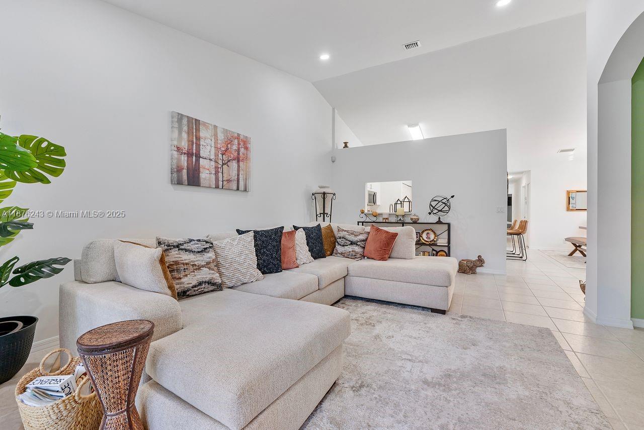 FLORAL LAKES PH 3 AND 4 - Residential