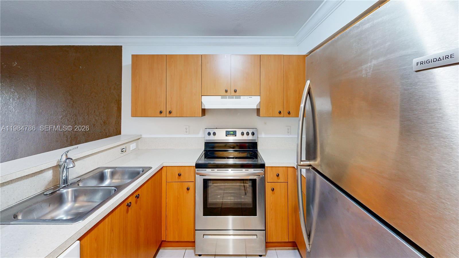 LAKE VUE VILLAS CONDO - Residential