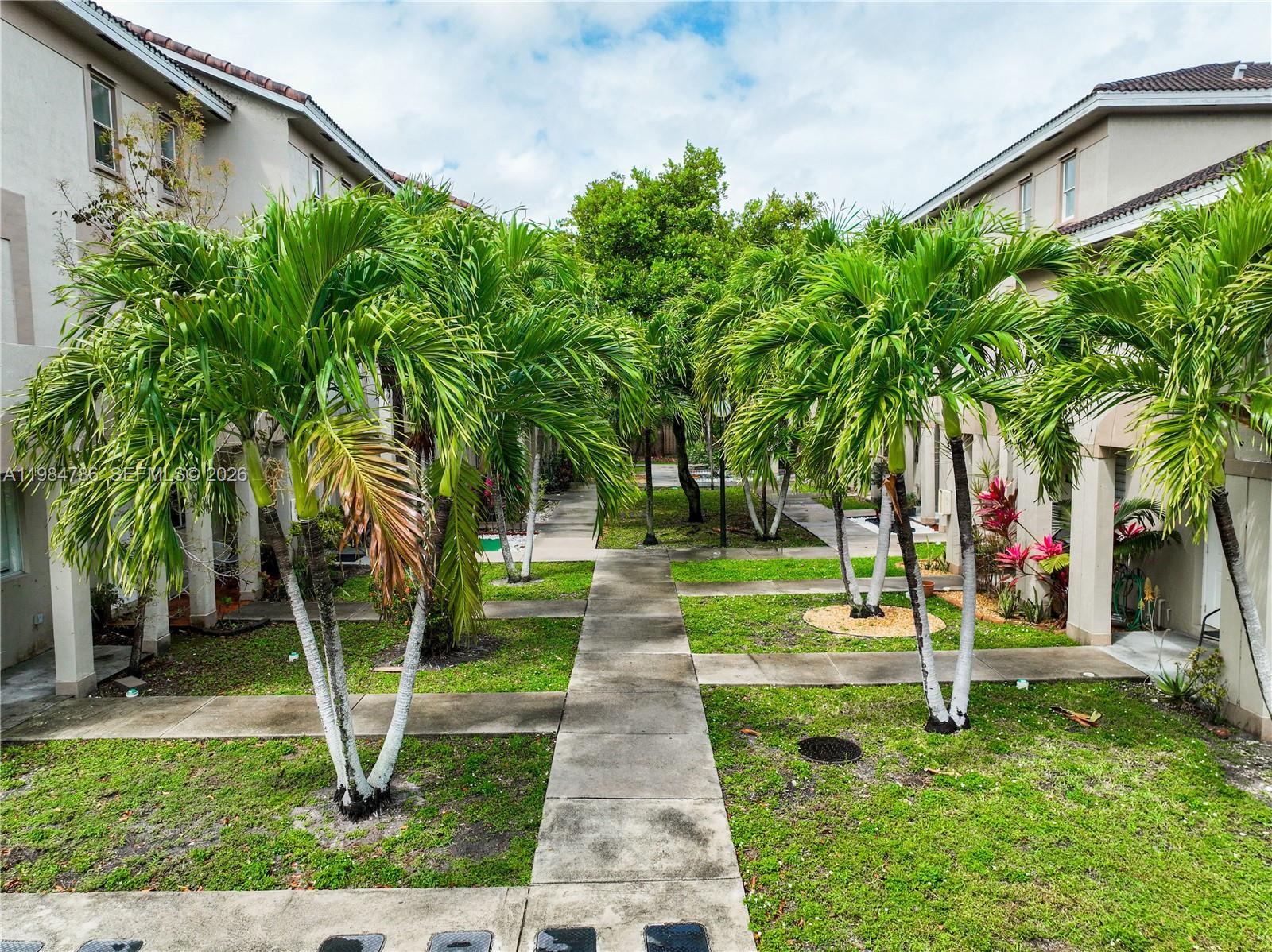 LAKE VUE VILLAS CONDO - Residential