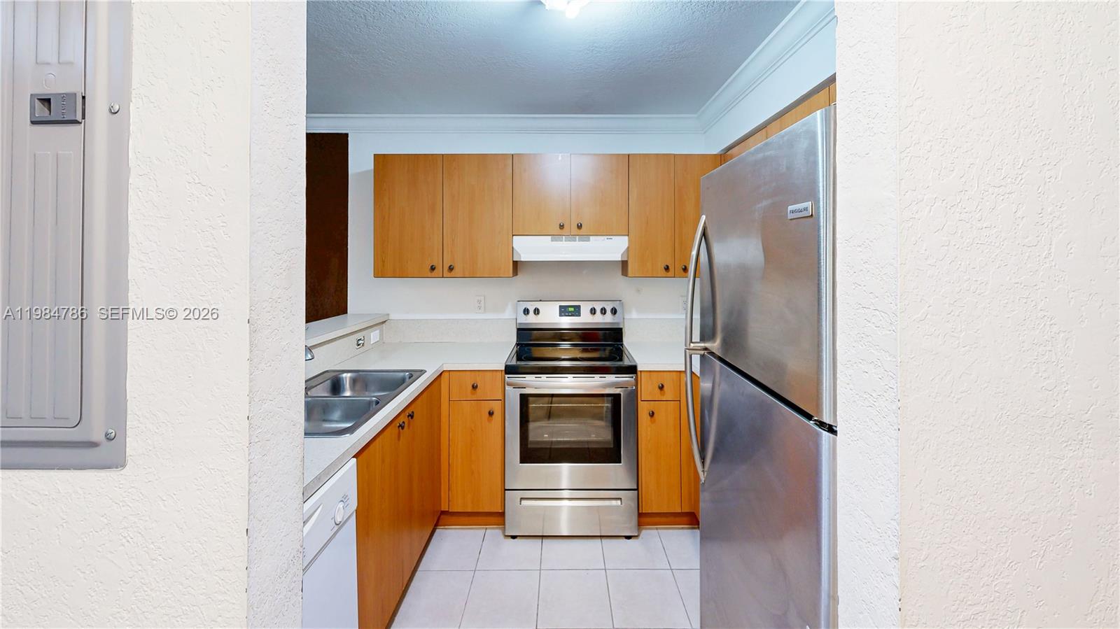 LAKE VUE VILLAS CONDO - Residential