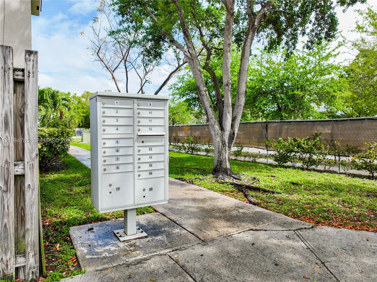 LAKE VUE VILLAS CONDO - Residential