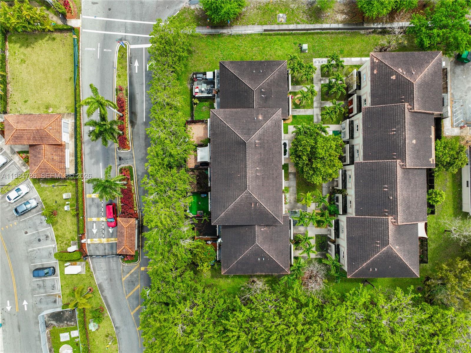 LAKE VUE VILLAS CONDO - Residential