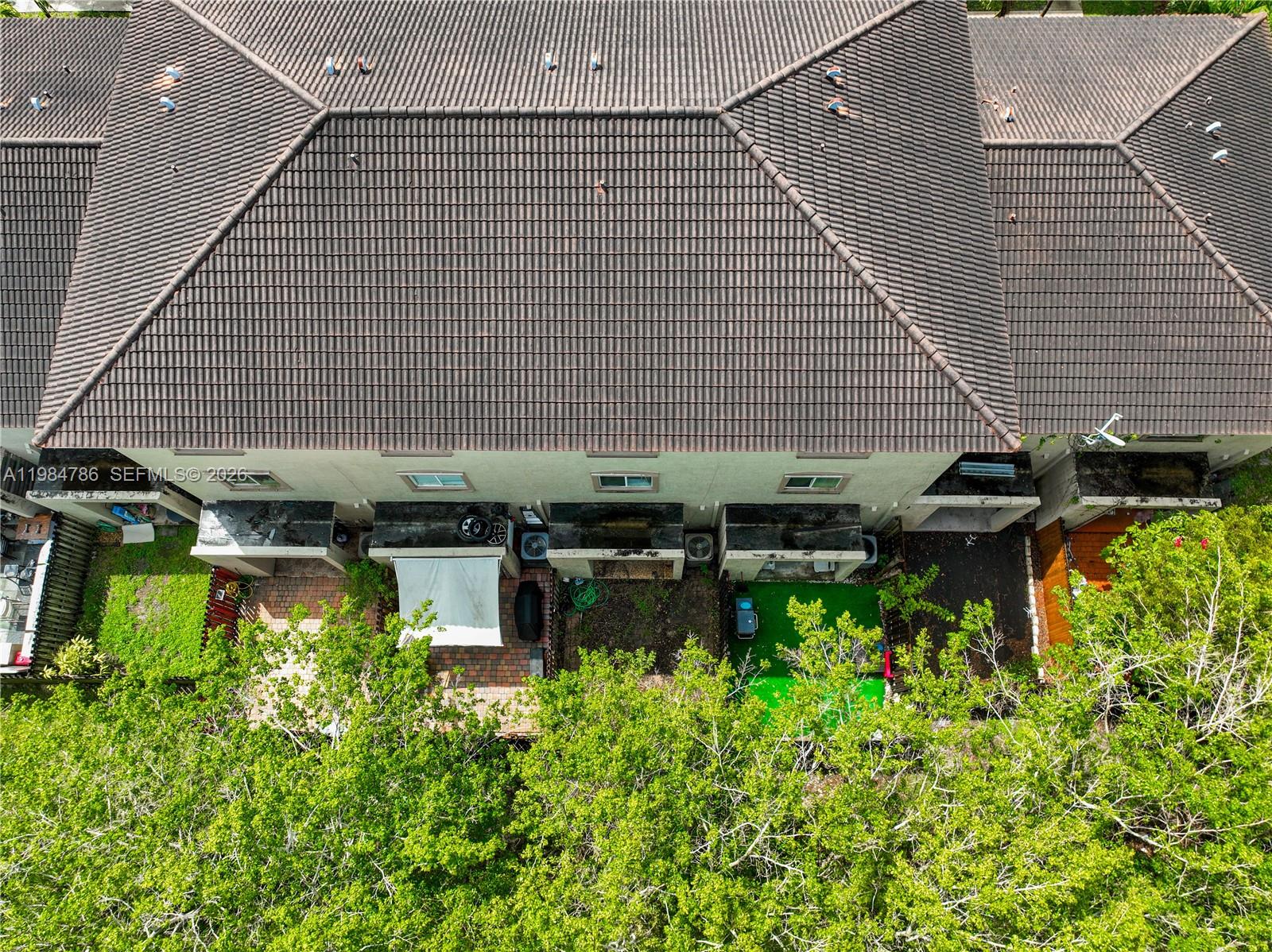 LAKE VUE VILLAS CONDO - Residential