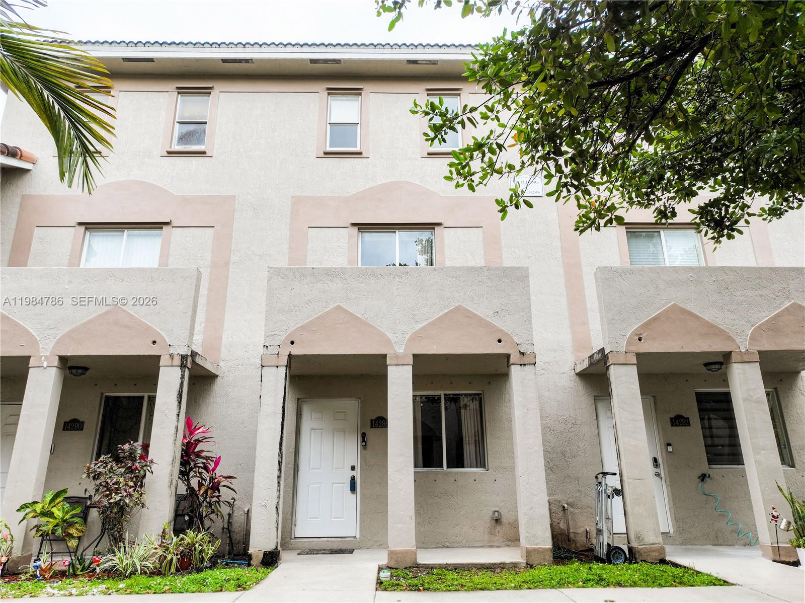 LAKE VUE VILLAS CONDO - Residential