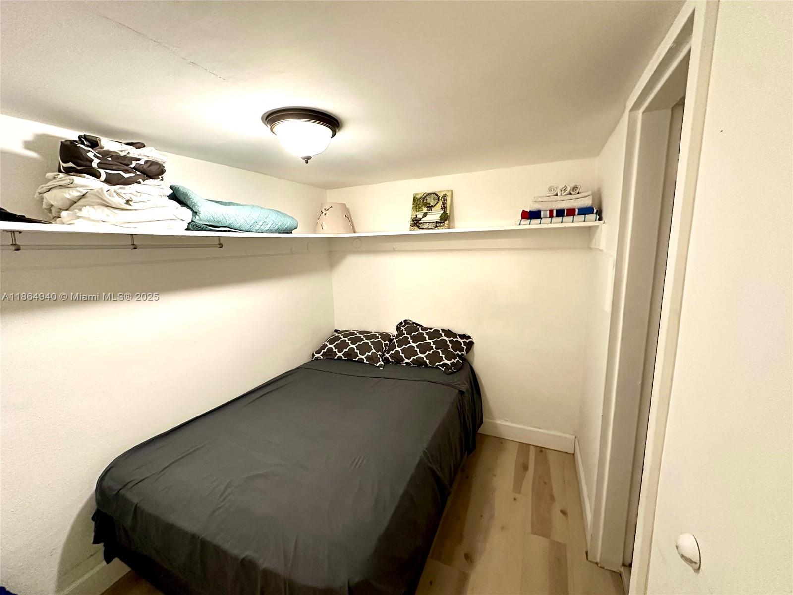 26 Diplomat Pkwy 2325