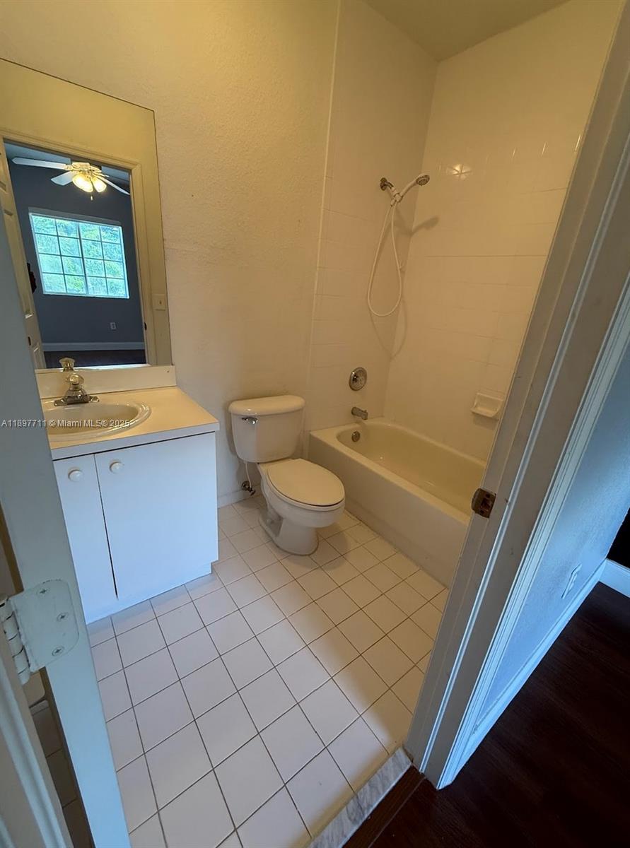 KINGS POINT COMMERCIAL PA - Residential