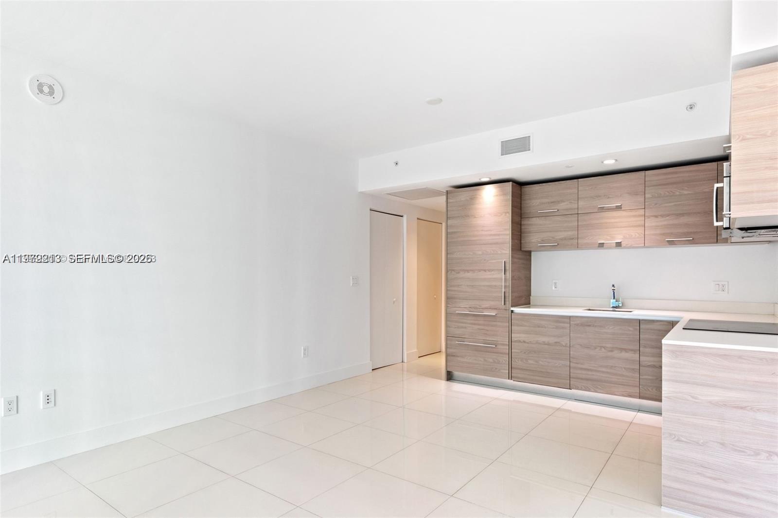 1300 S MIAMI AVENUE CONDO - Residential