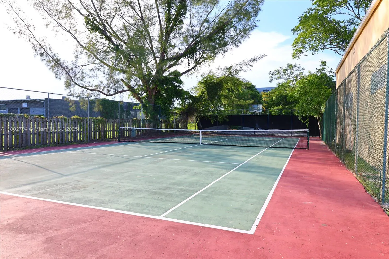 Miami, Florida 33155, United States, 2 Bedrooms Bedrooms, ,3 BathroomsBathrooms,Residential,Active,130131