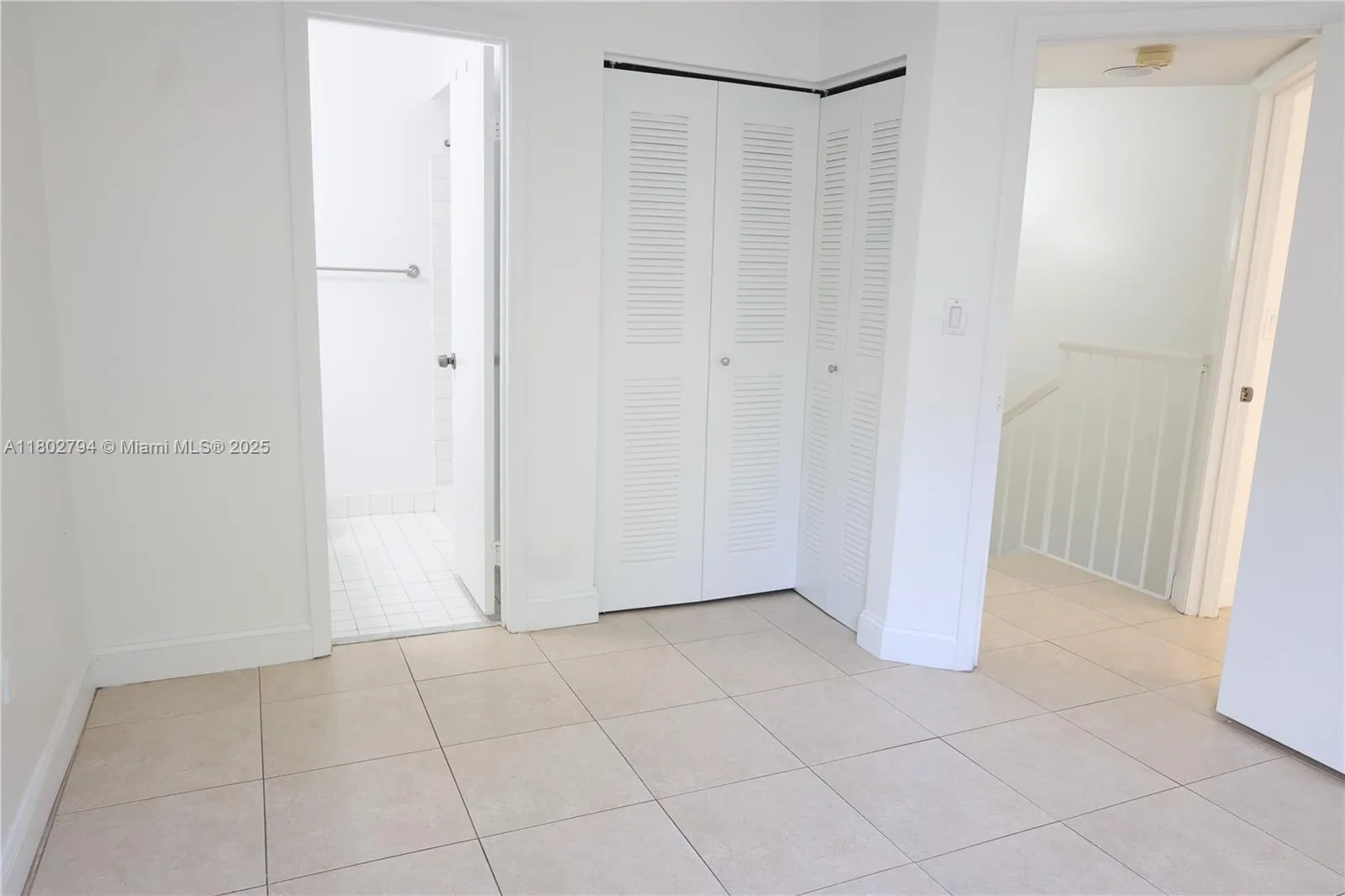 Miami, Florida 33155, United States, 2 Bedrooms Bedrooms, ,3 BathroomsBathrooms,Residential,Active,130131