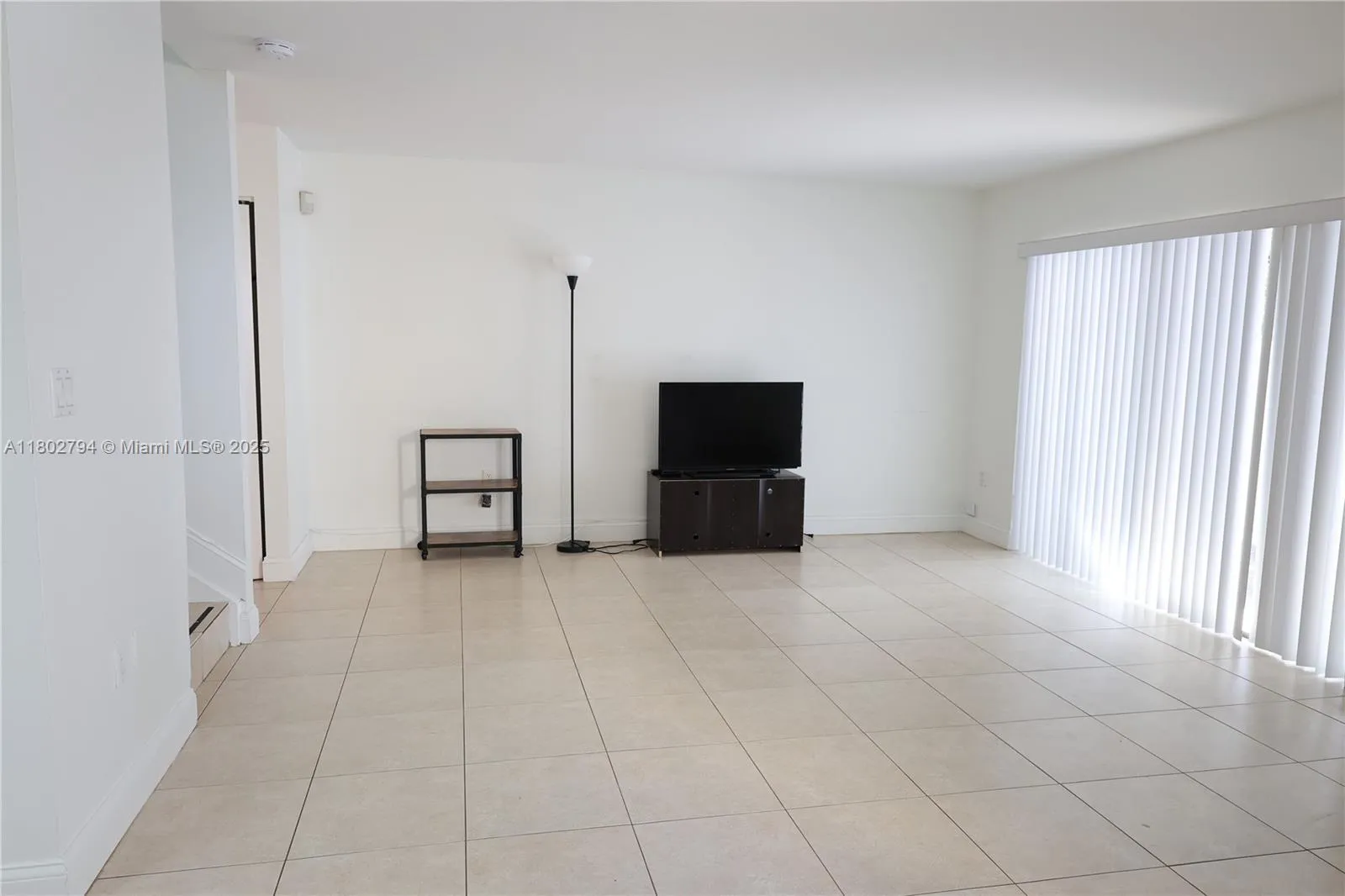 Miami, Florida 33155, United States, 2 Bedrooms Bedrooms, ,3 BathroomsBathrooms,Residential,Active,130131
