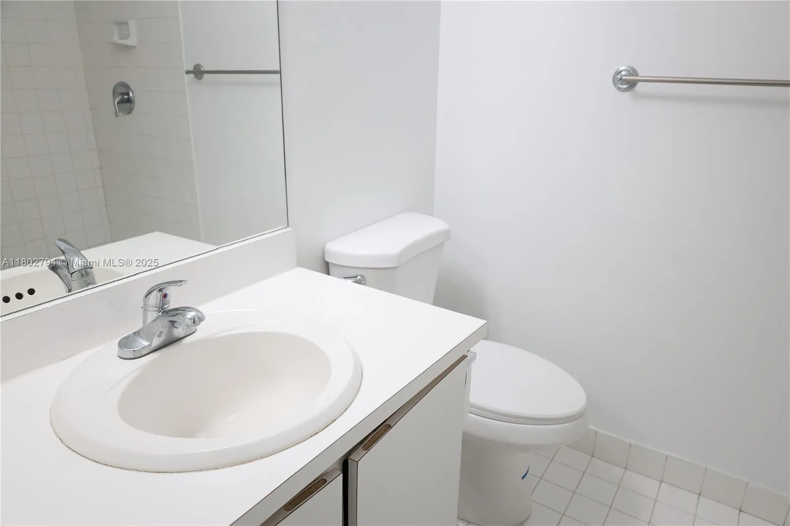 Miami, Florida 33155, United States, 2 Bedrooms Bedrooms, ,3 BathroomsBathrooms,Residential,Active,130131