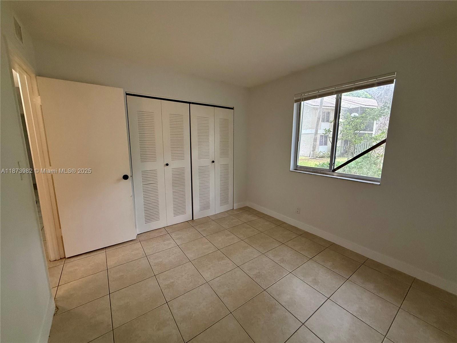 GARDENS NORTH TEN CONDO - Residential Lease