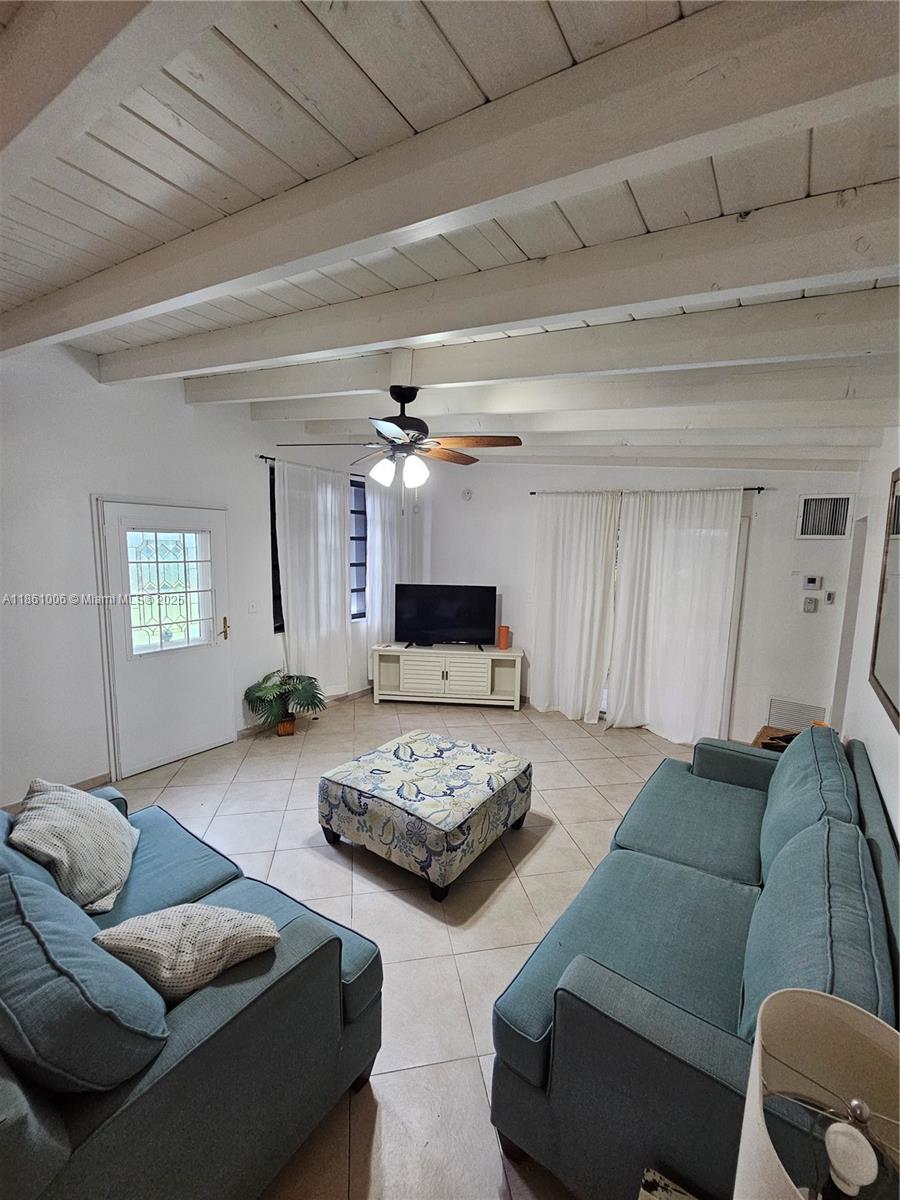 4628 Bougainvilla Dr