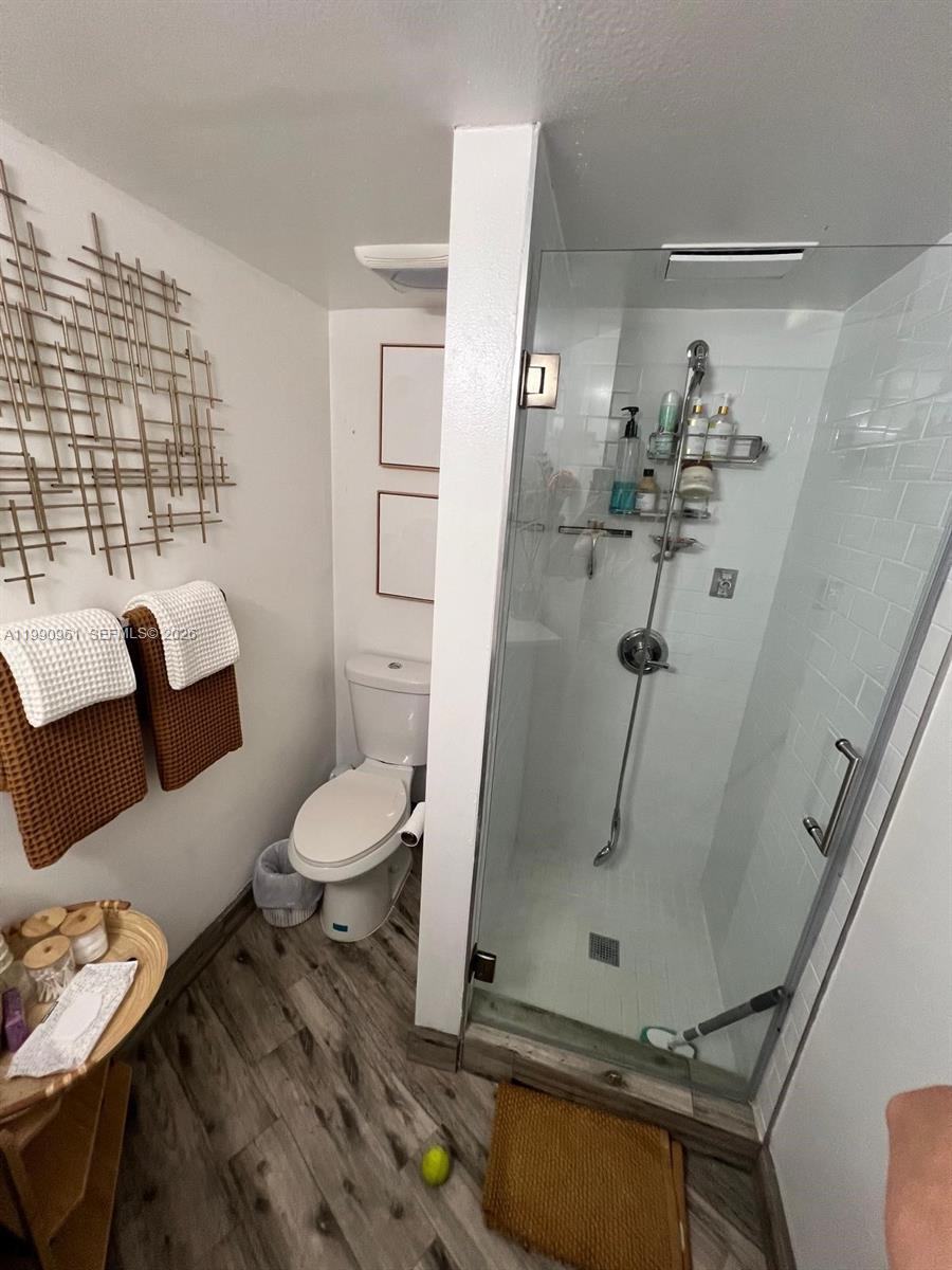 LAS BRISAS@ COUNTRY CLUB - Residential