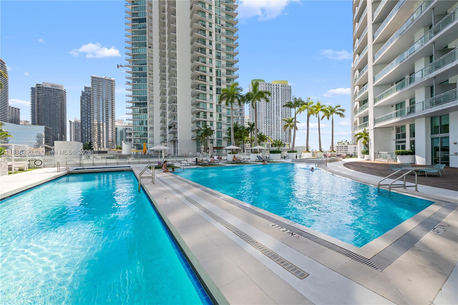 IVY CONDO - Residential