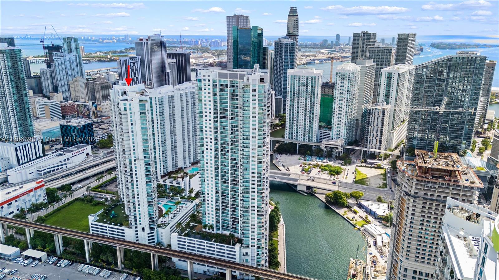 IVY CONDO - Residential