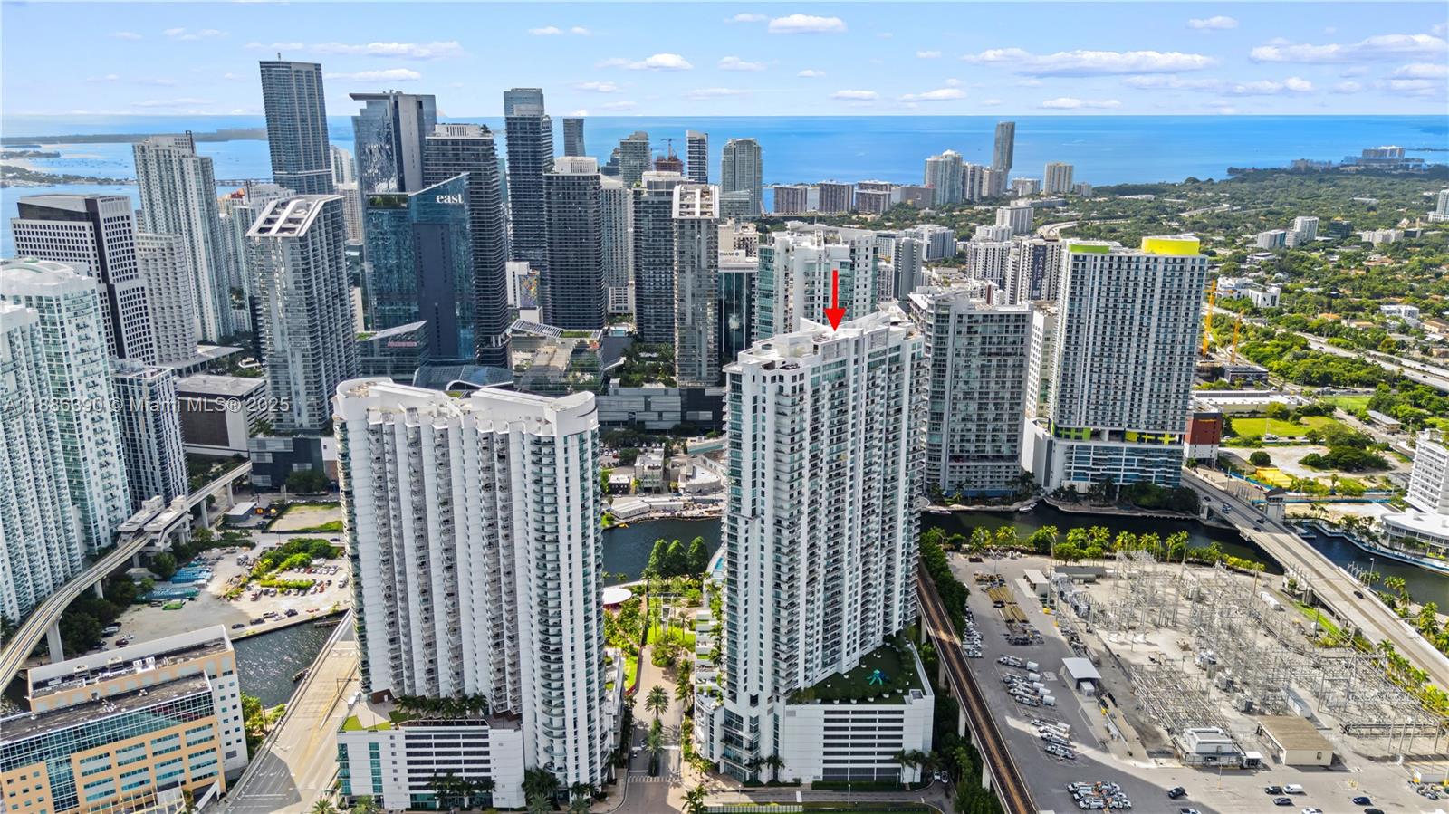 IVY CONDO - Residential